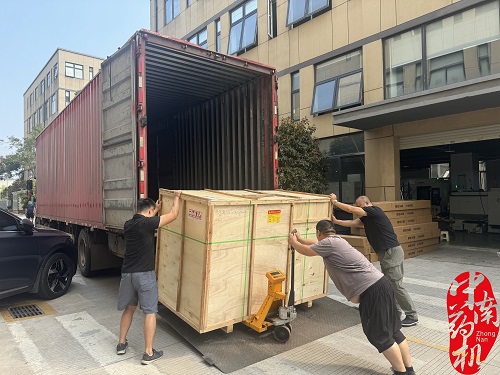 中南藥機發貨萊蕪職業技術學院，助力職業教育發展